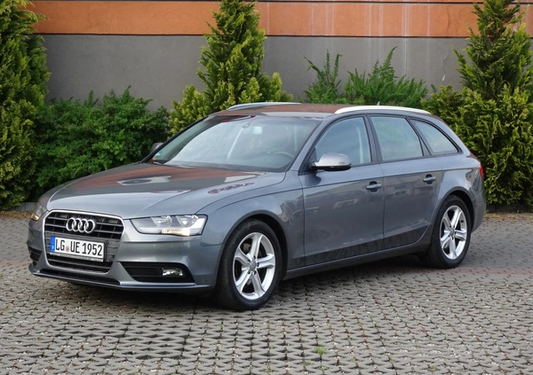 Audi A4 cena 39900 przebieg: 228653, rok produkcji 2014 z Wrocław małe 67